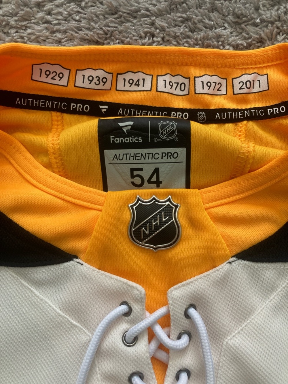 Fanatics Boston Bruins White and Gold Hockey Jersey #73 - Picture 4 of 7